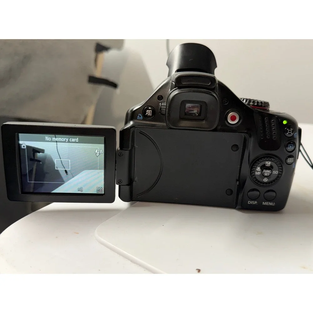 Canon PowerShot SX30 IS 14.1MP Digital Camera 35x Optical Zoom Black PC1560